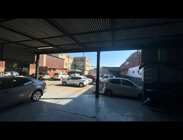 3,000M² WAREHOUSE TO LET IN PRETORIA WEST